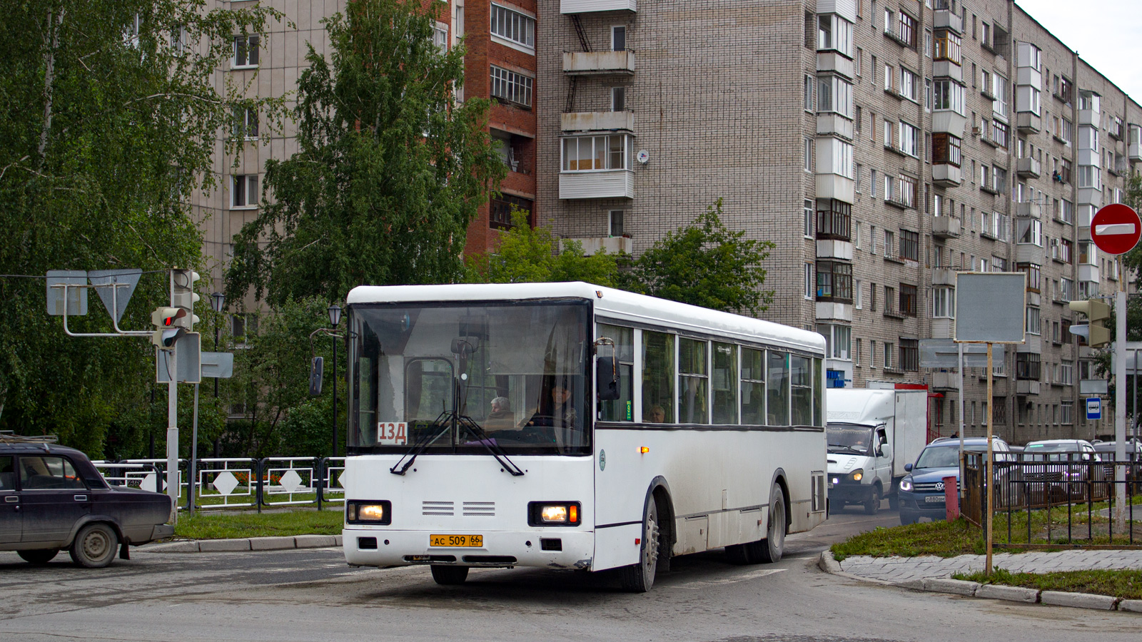 Свердловская область, Волжанин-5270-10-02 № 754