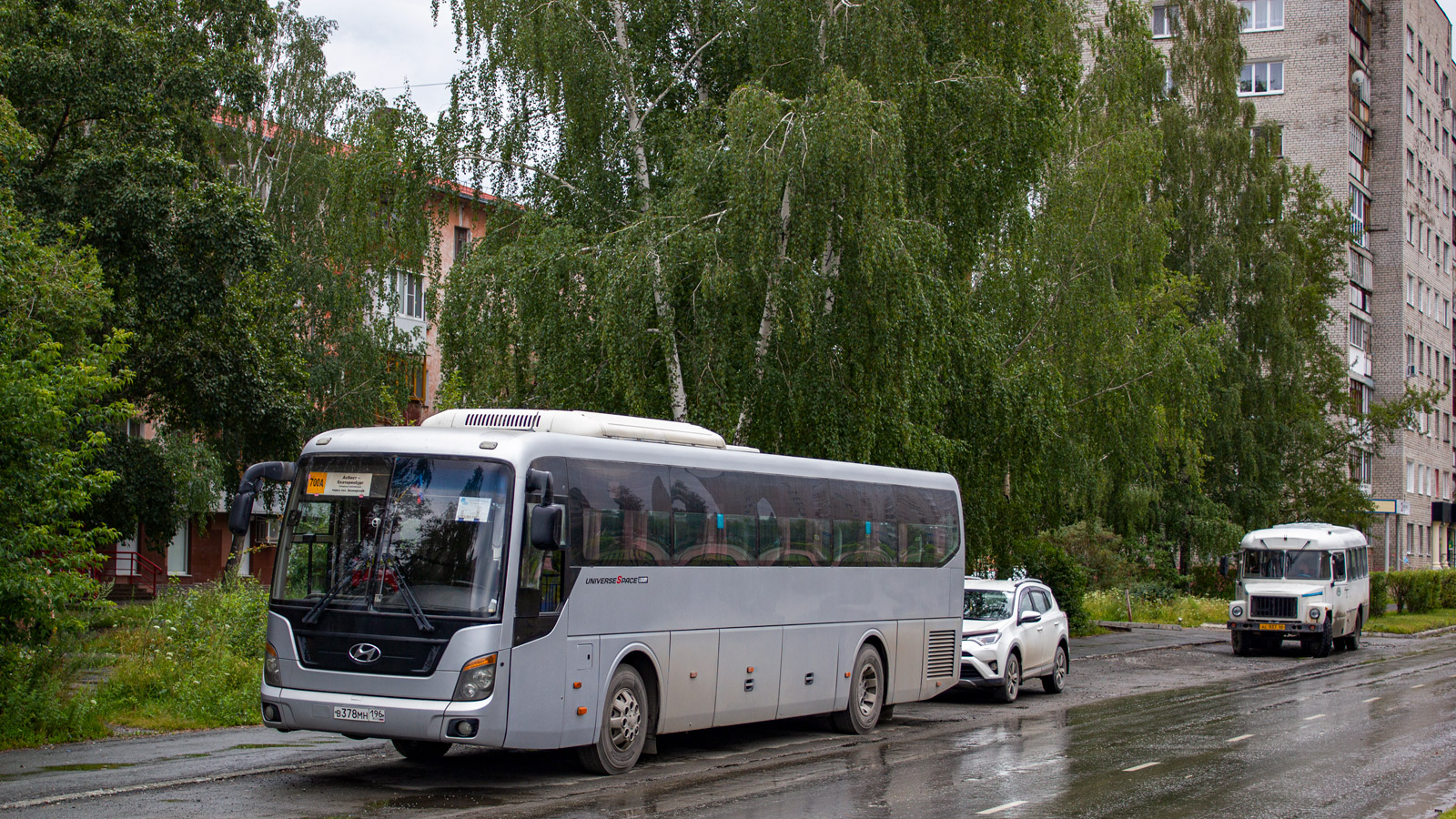 Sverdlovsk region, Hyundai Universe Space Luxury č. В 378 МН 196