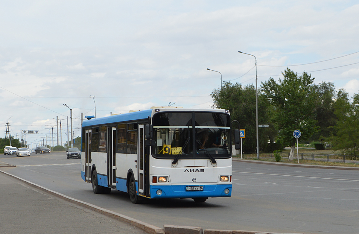 Павлодарская область, ЛиАЗ-5293.60 № 198 AA 14