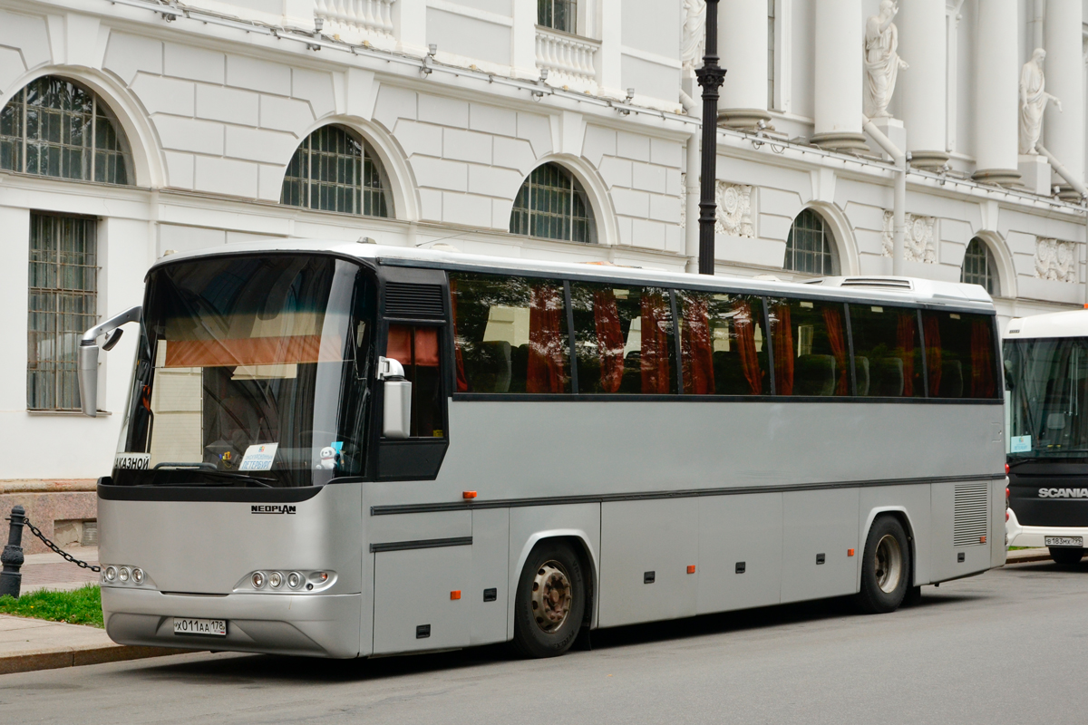 Санкт-Петербург, Neoplan N316SHD Transliner № Х 011 АА 178