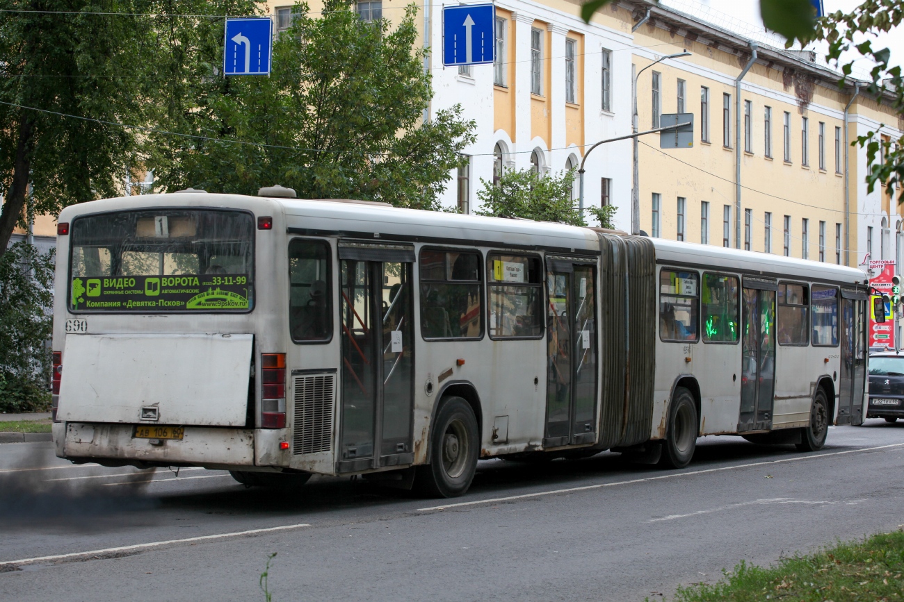 Псковская область, Mercedes-Benz O345G № 690