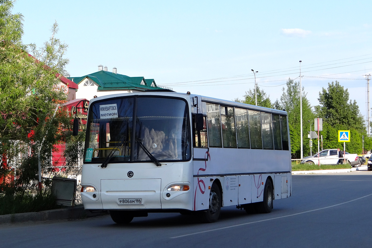 Ханты-Мансийский АО, КАвЗ-4238-42 № Р 806 ВМ 186