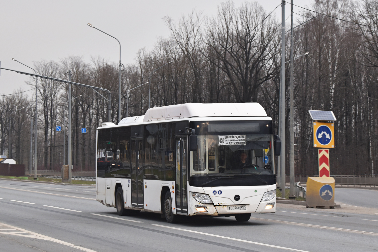 Московская область, Lotos-105C02 № Е 084 ММ 790