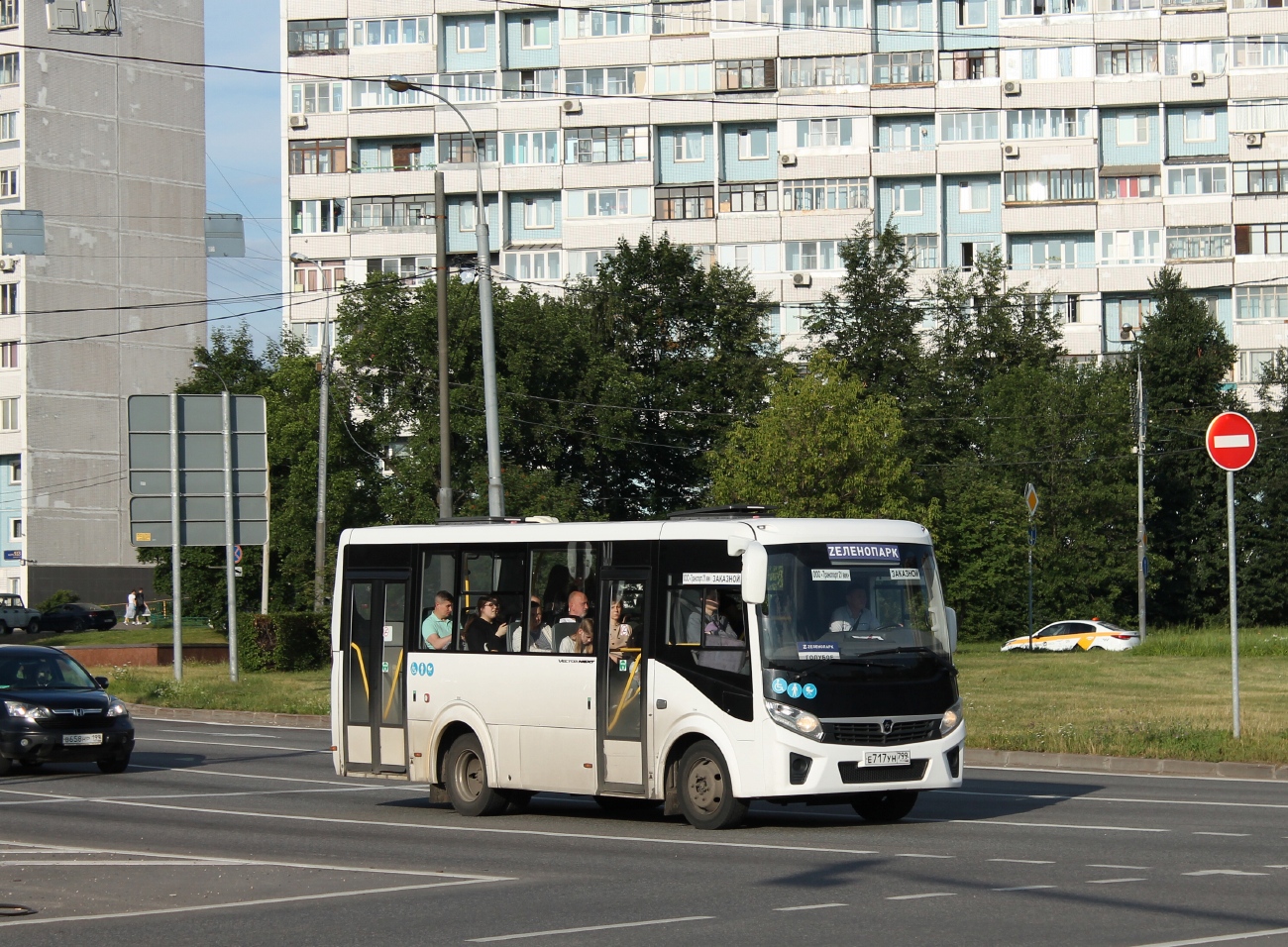 Москва, ПАЗ-320435-04 "Vector Next" № Е 717 УН 799