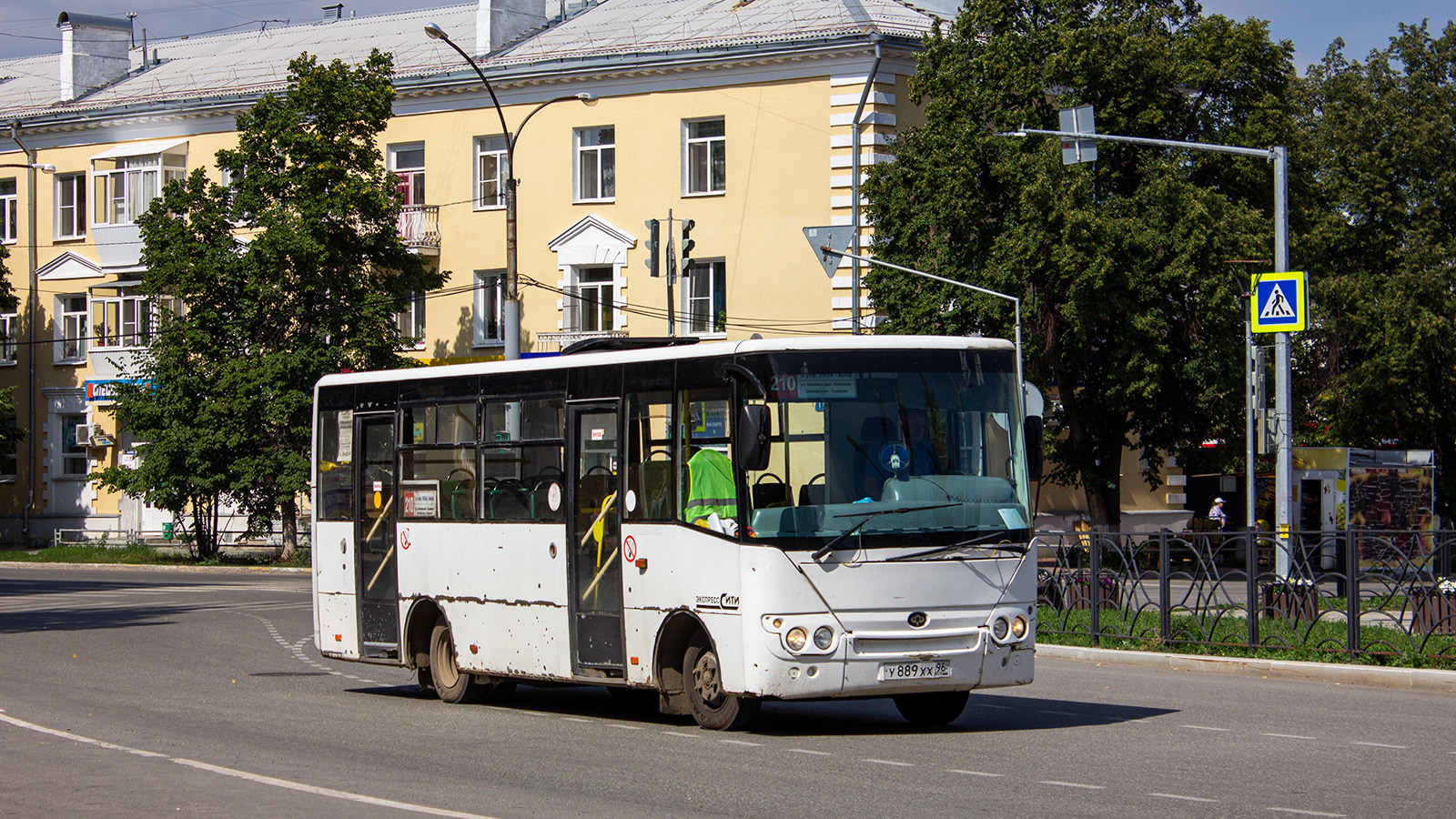 Свердловская область, Богдан А20111 № У 889 ХХ 96