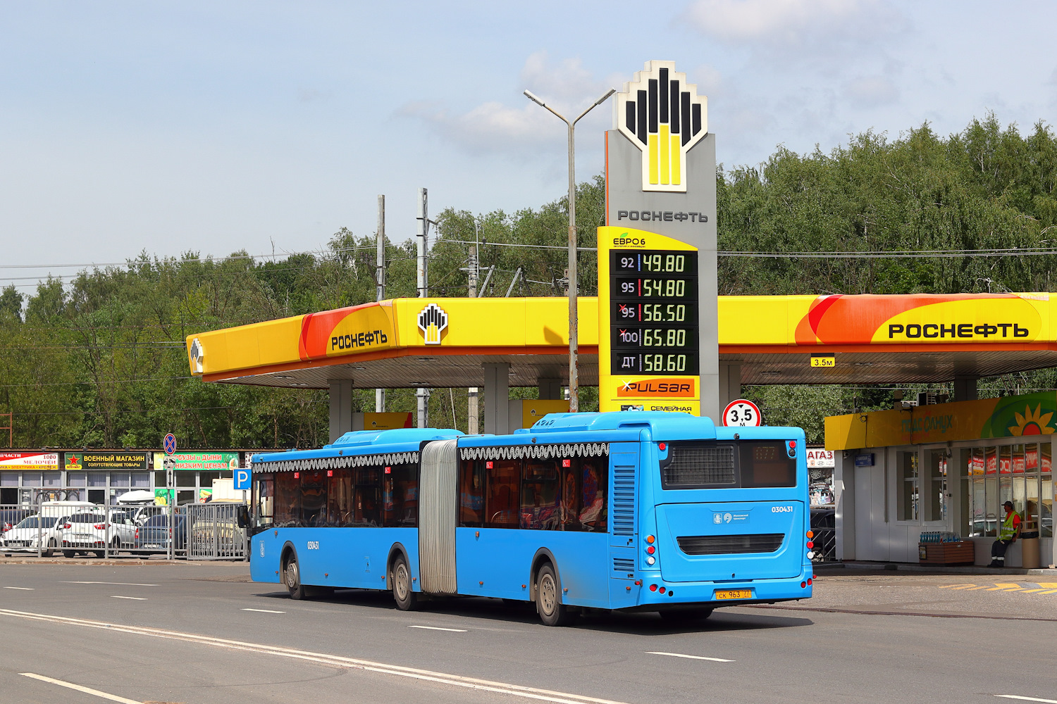 Moskva, LiAZ-6213.65 č. 030431