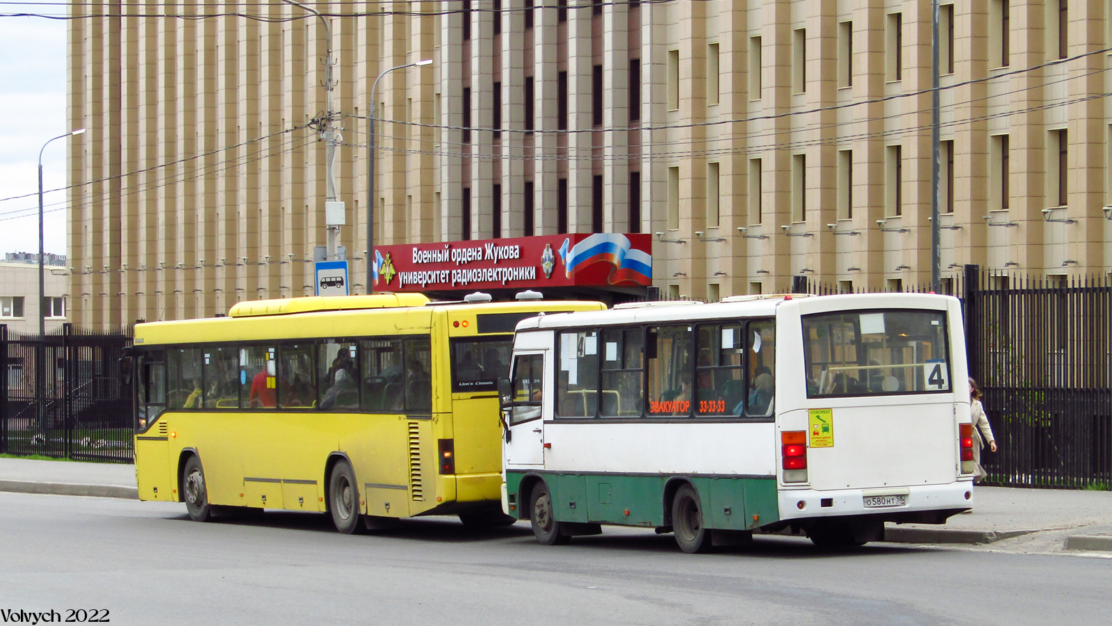 Вологодская область, MAN A74 Lion's Classic SL283 № К 823 ХН 35; Вологодская область, ПАЗ-320402-03 № О 580 НТ 58