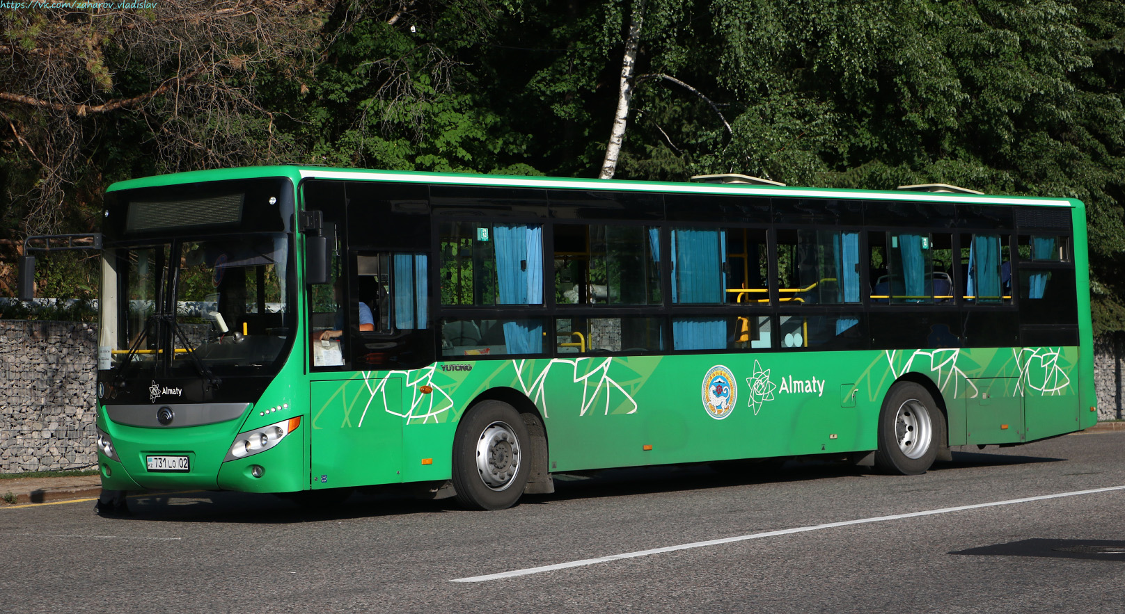 Алматы, Yutong ZK6118HGA № 731 LO 02