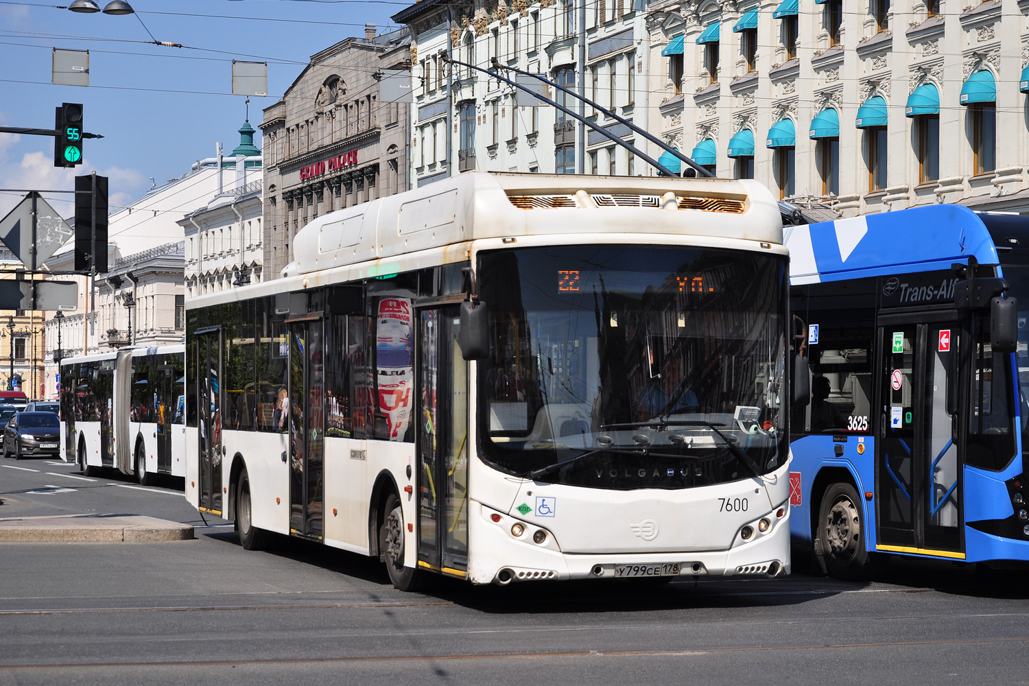 Sankt Petersburg, Volgabus-5270.G2 (CNG) Nr. 7600