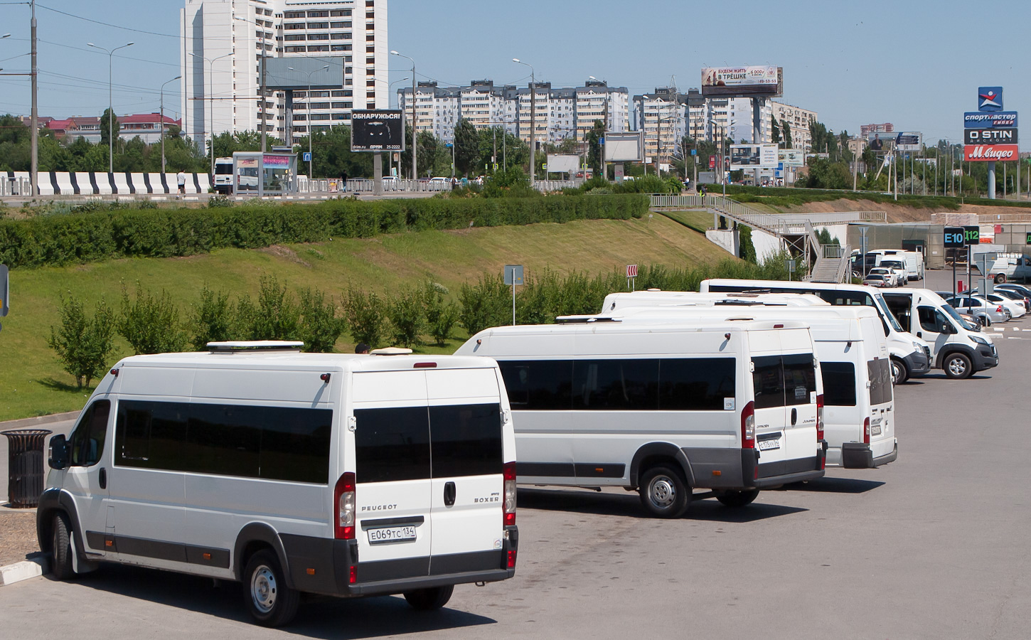 Volgograd region, IRITO Boxer L4H2 (Z8P) # Е 069 ТС 134; Volgograd region, Nizhegorodets-222709  (Ford Transit) # С 643 ХВ 34; Volgograd region — Miscellaneous photos