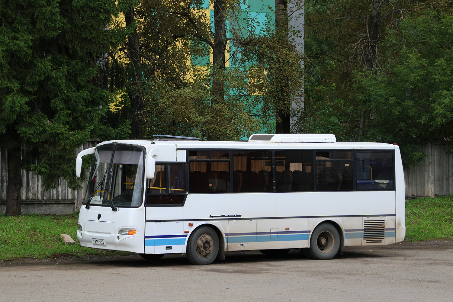 Кировская область, КАвЗ-4235-31 (1-1) № Т 919 РН 43