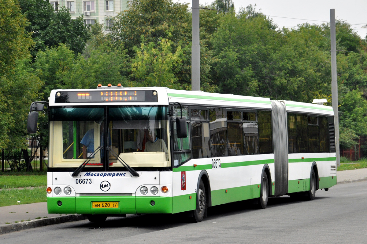 Moskau, LiAZ-6213.20 Nr. 06673