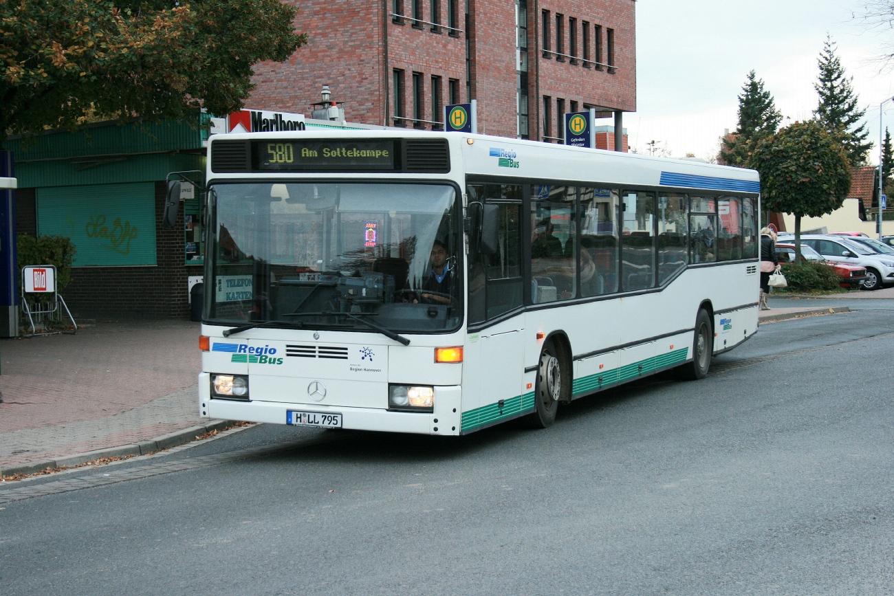 Lower Saxony, Mercedes-Benz O405N2Ü # H-LL 795