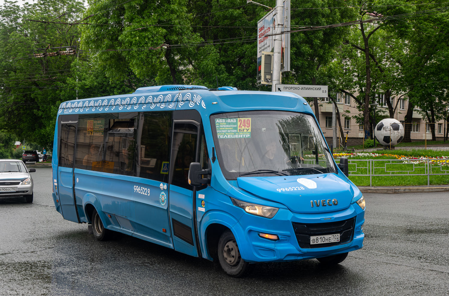 Башкортостан, Нижегородец-VSN700 (IVECO) № В 810 НЕ 702