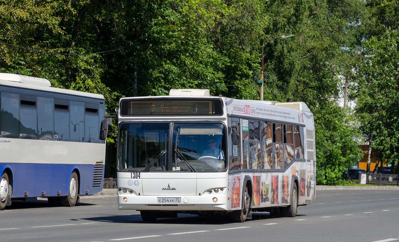 Vologda region, MAZ-103.469 # 1304