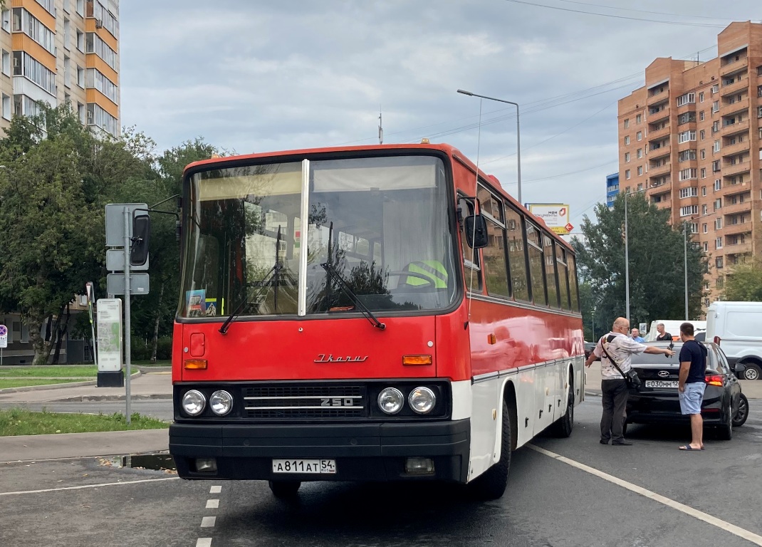 Москва, Ikarus 250.93 № А 811 АТ 54