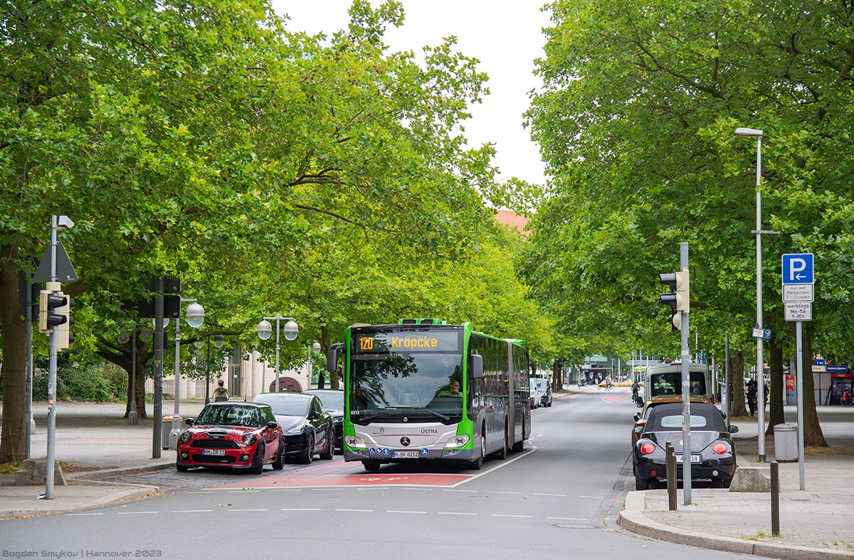 Нижняя Саксония, Mercedes-Benz Citaro C2 G hybrid № 8212