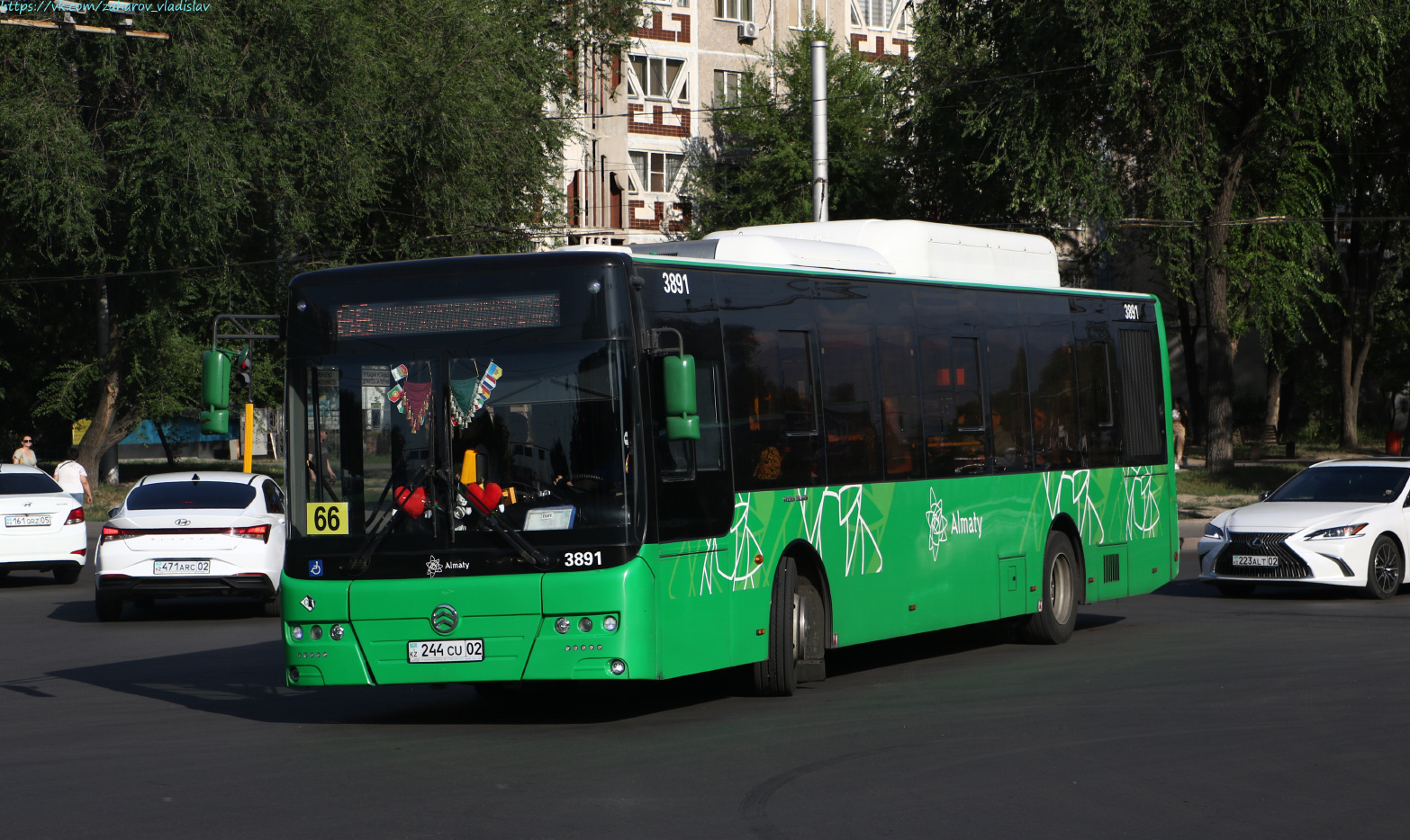 Almaty, Golden Dragon XML6125CN (Hyundai Trans Auto) # 3891