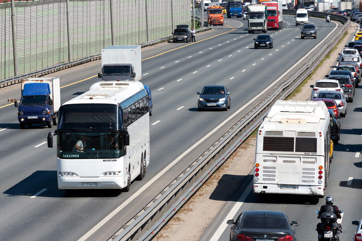 Voronezh region, Neoplan PA1 N1116/3H Cityliner H № С 111 ЕК 36; Maskavas reģionā, LiAZ-5292.67 (CNG) № Н 713 УС 750