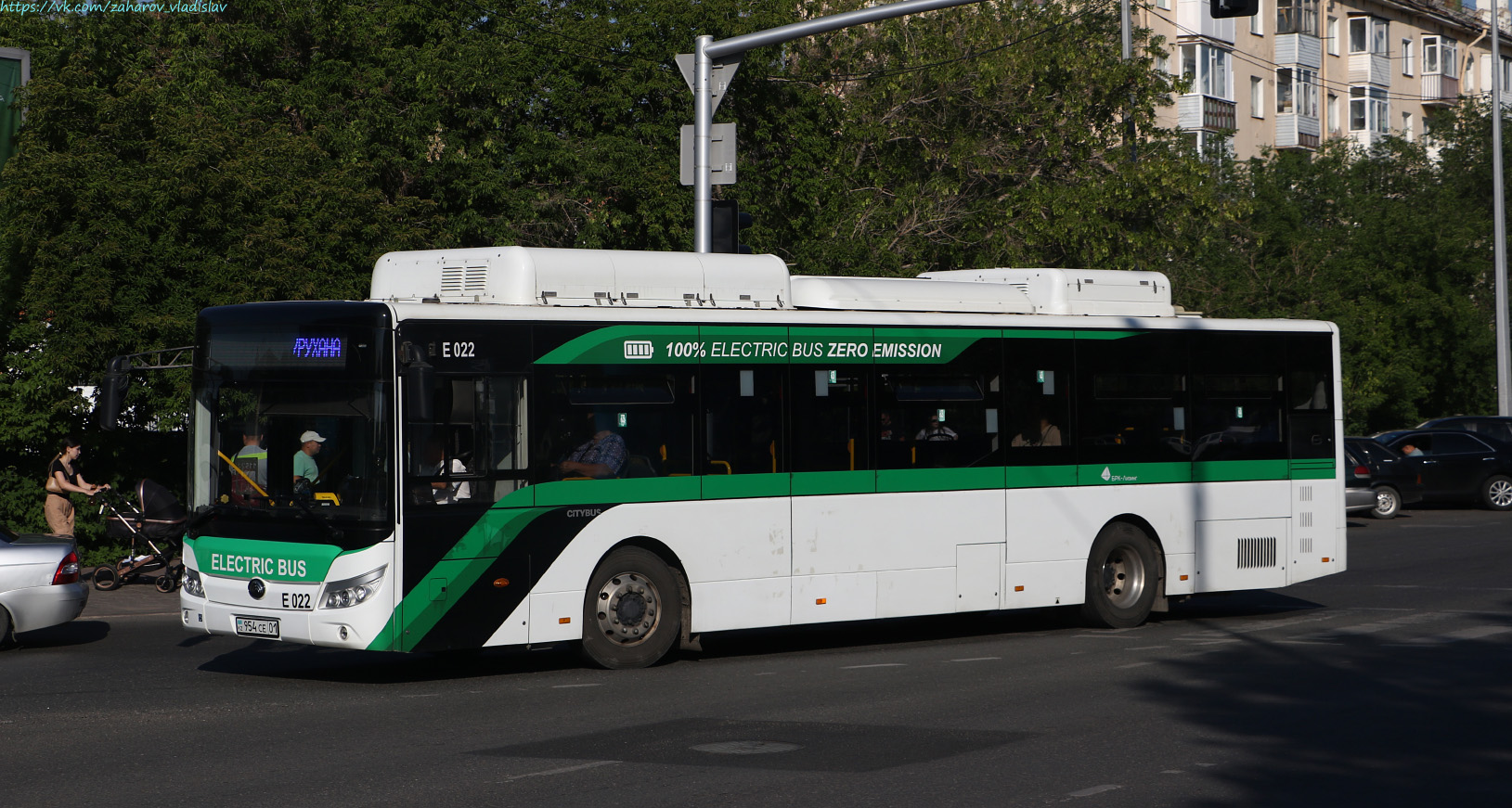 Астана, Yutong E12LF (ZK6128BEVG) (СарыаркаАвтоПром) № E022