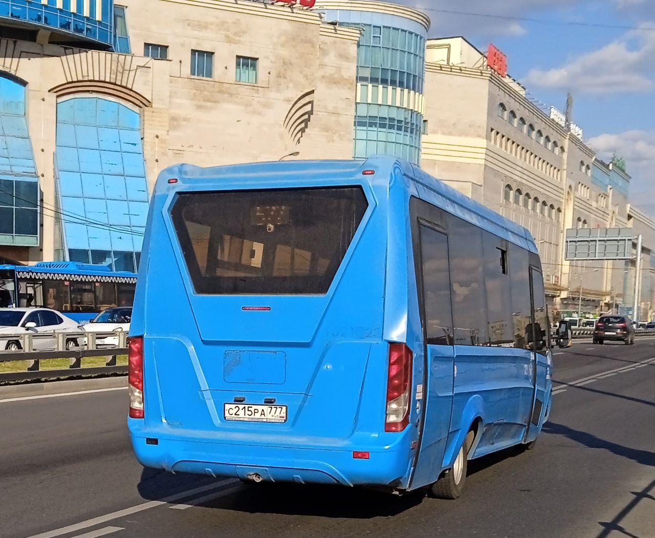 Москва, Нижегородец-VSN700 (IVECO) № С 215 РА 777