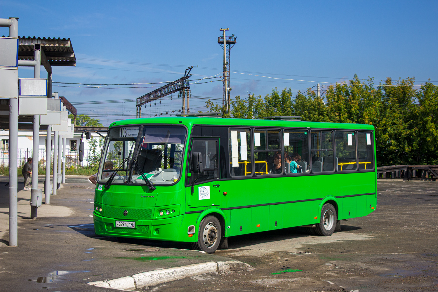 Свердловская область, ПАЗ-320414-14 "Вектор" № Н 669 ТВ 196