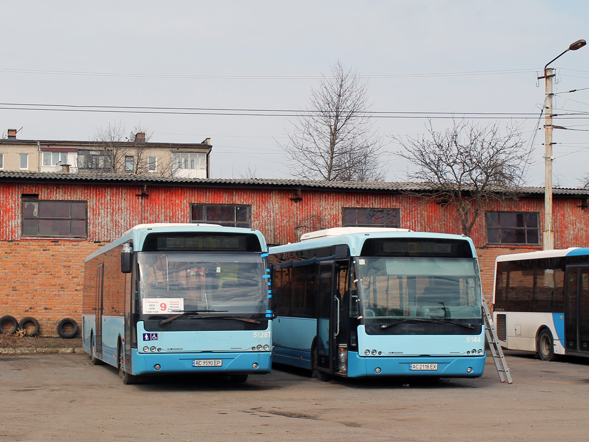 Volyňská oblast, VDL Berkhof Ambassador 200 č. 18; Volyňská oblast, VDL Berkhof Ambassador 200 č. AC 2118 EX