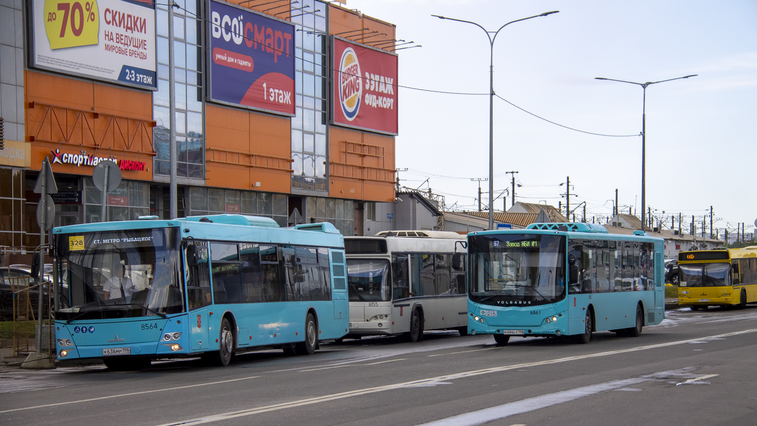 Санкт-Петербург, МАЗ-203.016 № 8564; Санкт-Петербург, Volgabus-5270.G4 (LNG) № 6861