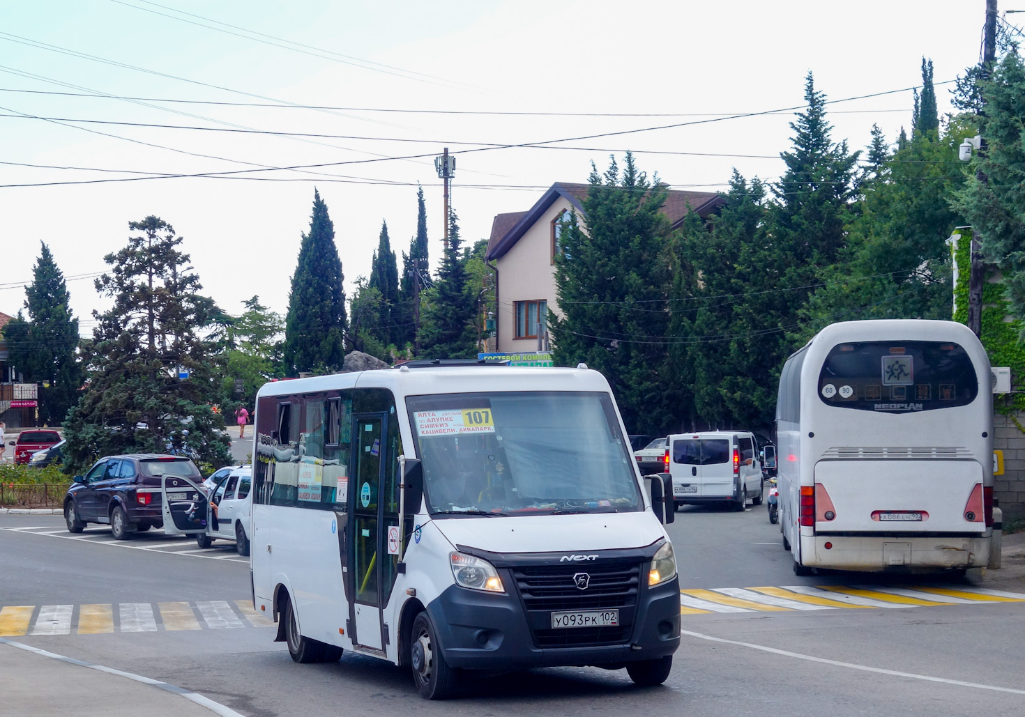 Республика Крым, ГАЗ-A63R42 Next № У 093 РК 102