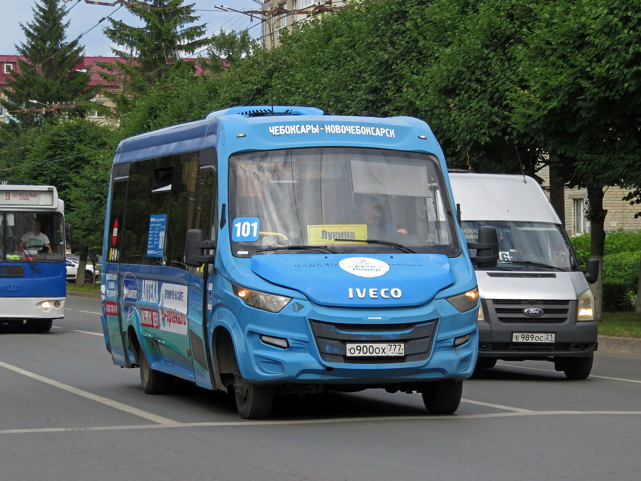 Чувашия, Нижегородец-VSN700 (IVECO) № О 900 ОХ 777