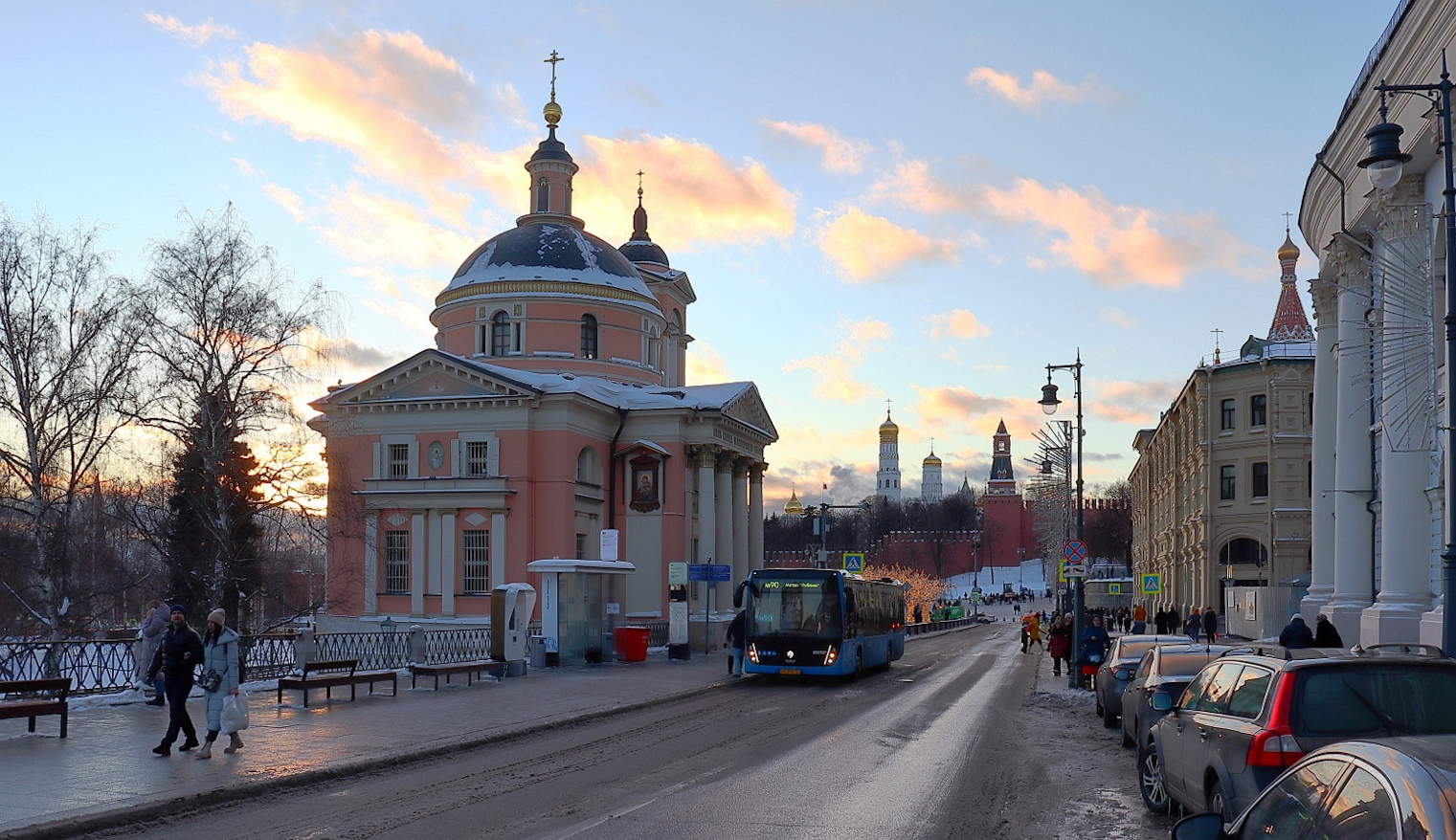 Москва, НефАЗ-5299-40-52 № 202327; Москва — Разные фотографии