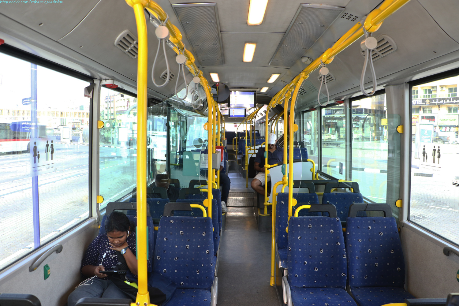 ОАЭ, Neoplan 489 N4522/3 Centroliner Evolution № 0992