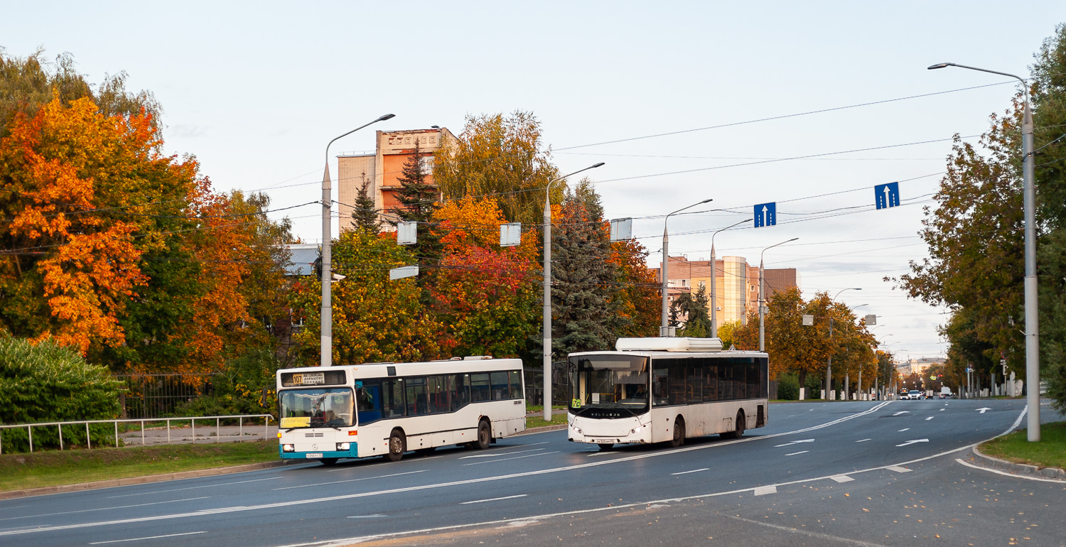 Vladimir region, Mercedes-Benz O405N2 # У 340 НТ 33; Vladimir region, Volgabus-5270.G2 (CNG) # Х 320 НМ 33