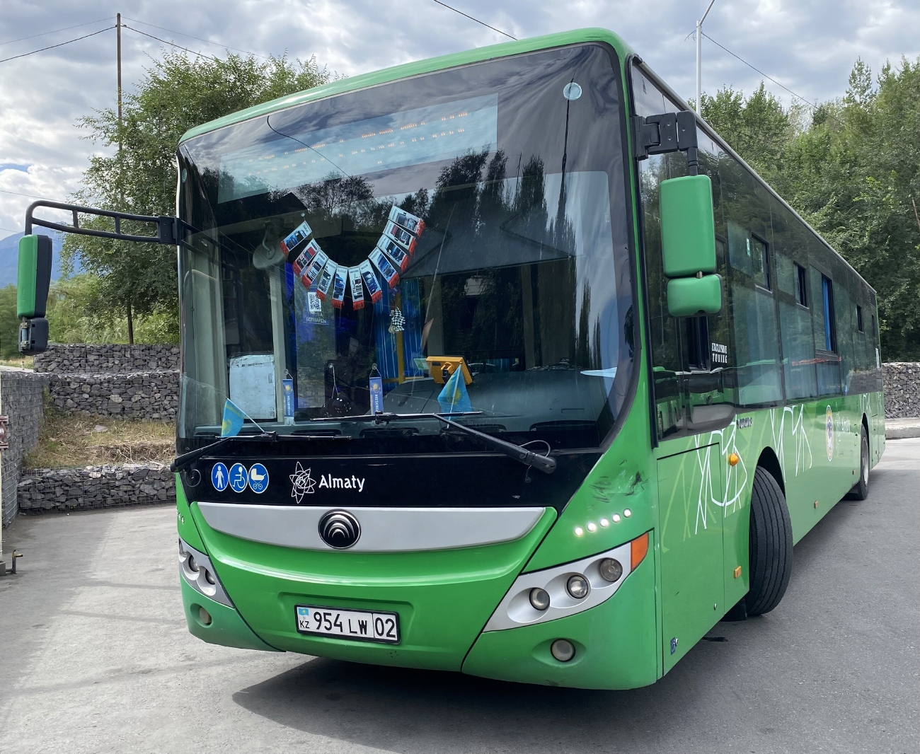 Алматы, Yutong ZK6118HGA (СарыаркаАвтоПром) № 954 LW 02