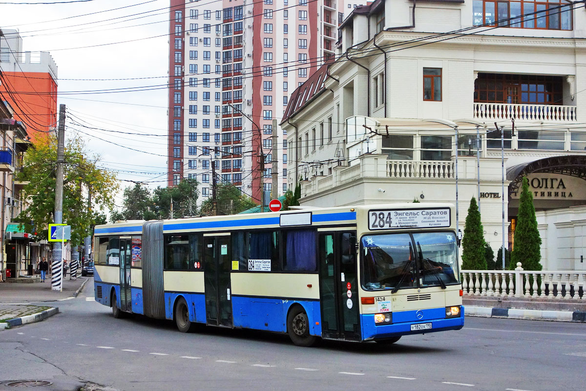 Саратовская область, Mercedes-Benz O405G № У 182 ОХ 190