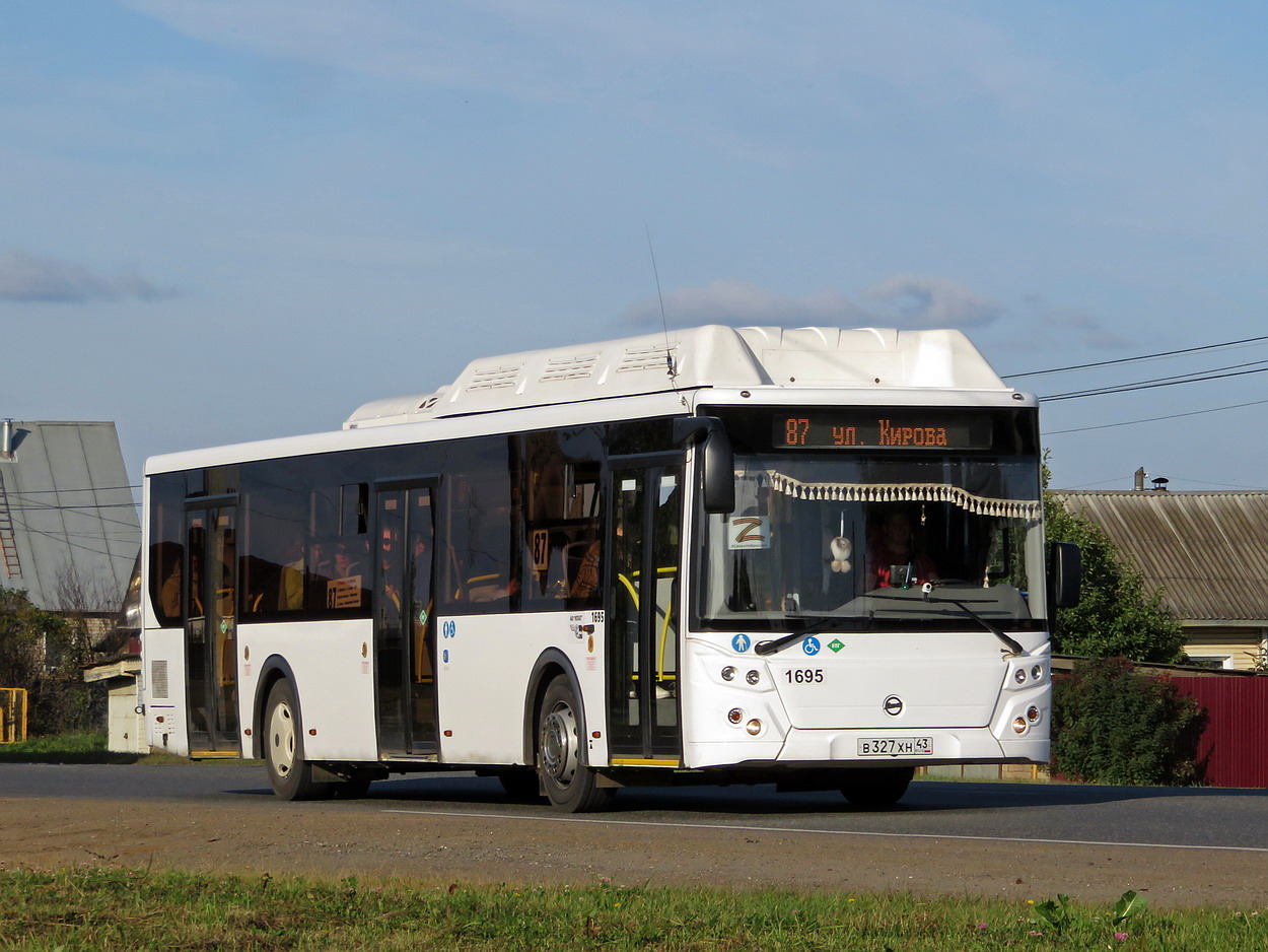 Кировская область, ЛиАЗ-5292.67 (CNG) № х695