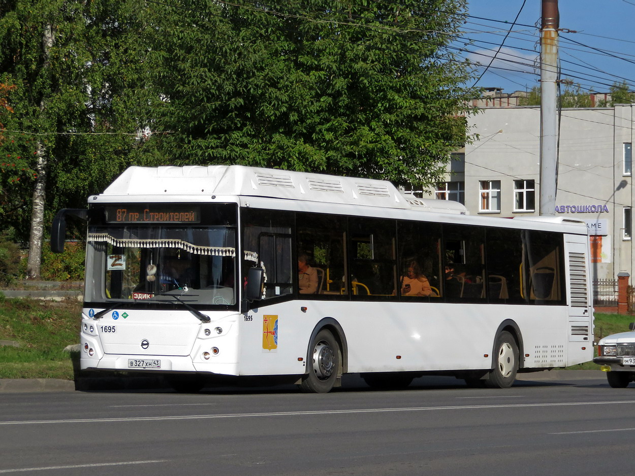 Кировская область, ЛиАЗ-5292.67 (CNG) № х695