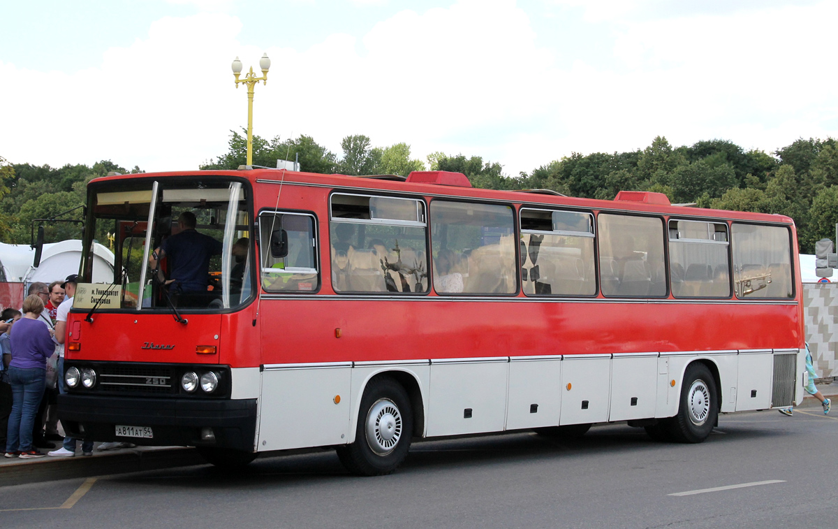 Москва, Ikarus 250.93 № А 811 АТ 54