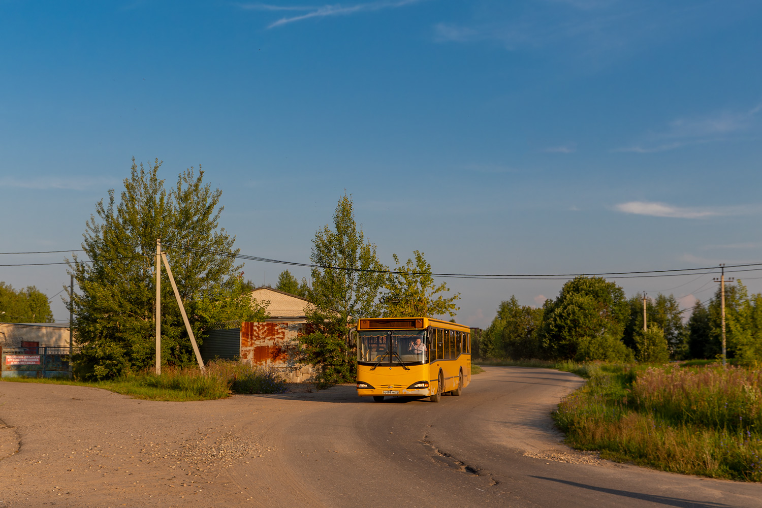 Ярославская область, МАРЗ-42191 № Е 499 УН 76