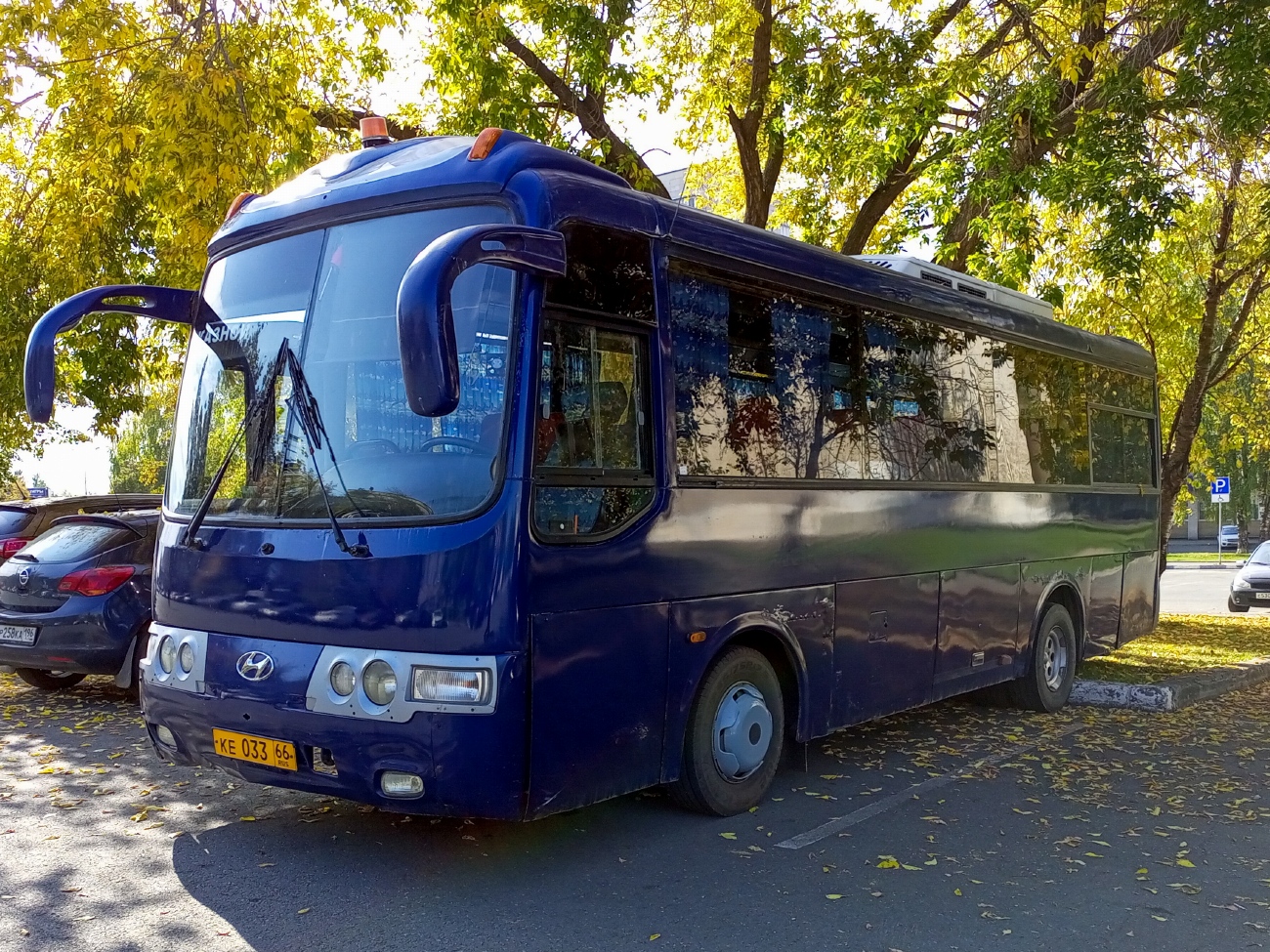 Свердловская область, Hyundai AeroTown № КЕ 033 66