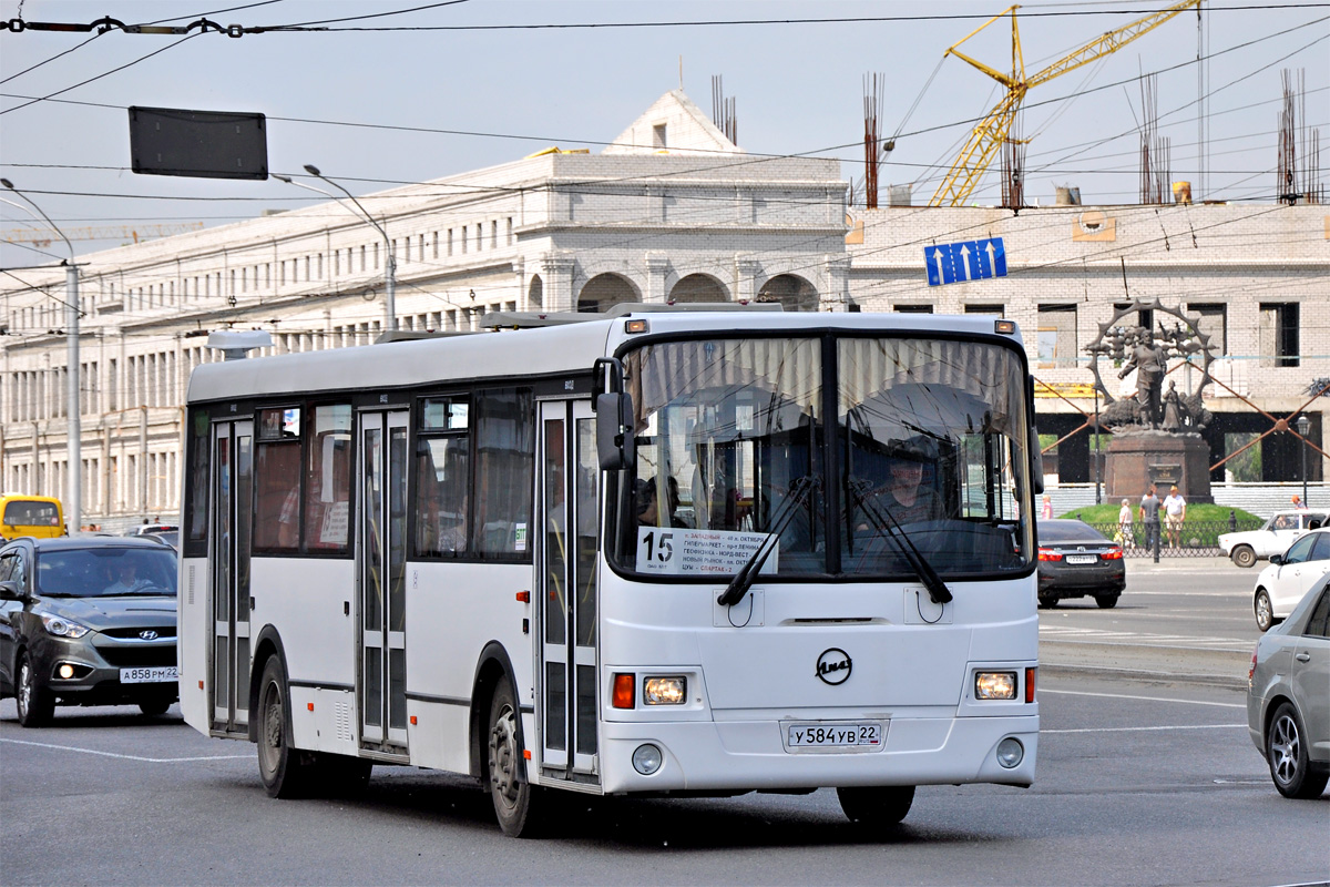 Алтайский край, ЛиАЗ-5256.53 № У 584 УВ 22