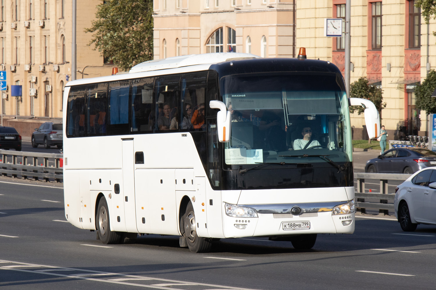 Москва, Yutong ZK6122H9 № К 188 МВ 799