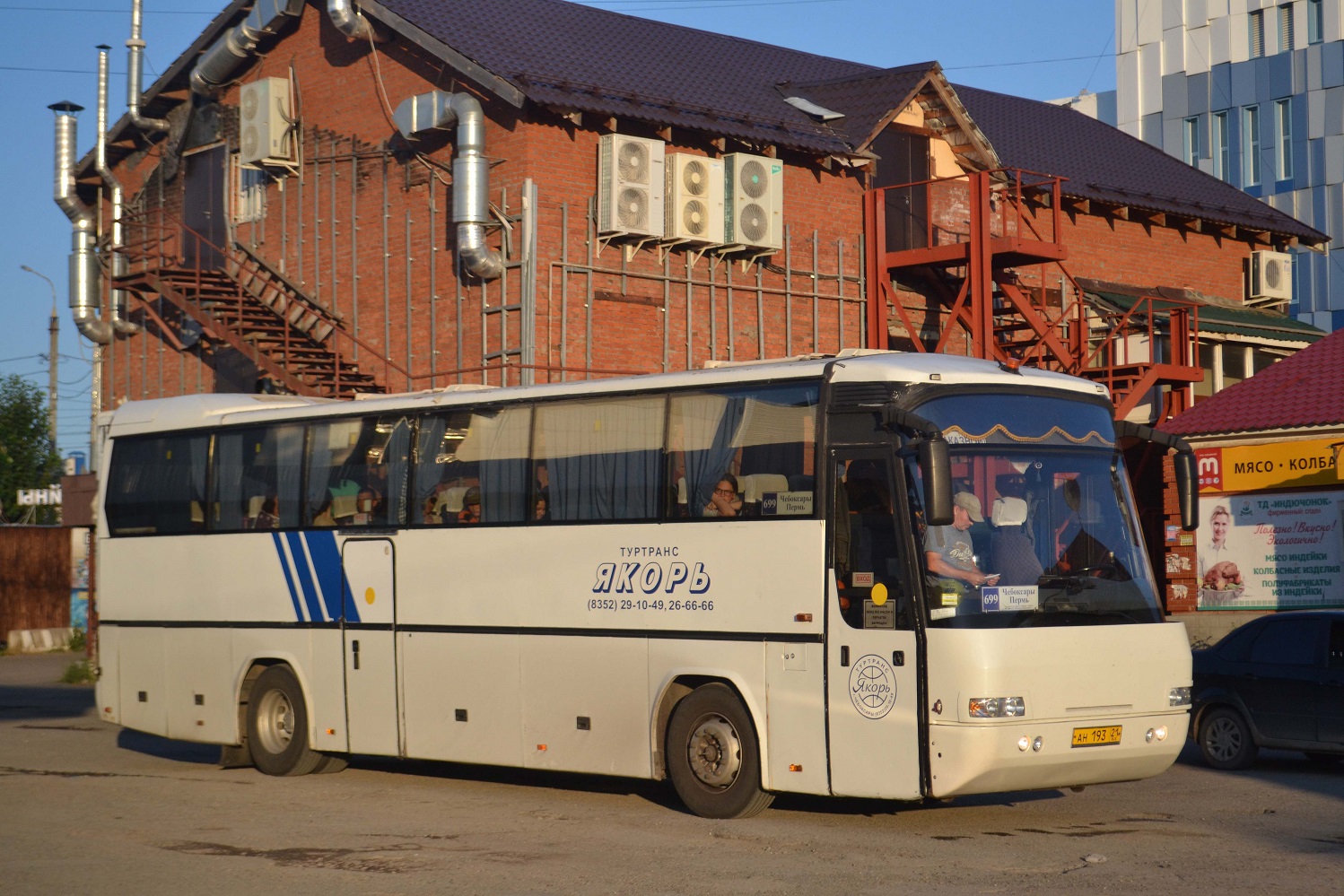 Чувашия, Neoplan N316SHD Transliner Neobody № АН 193 21