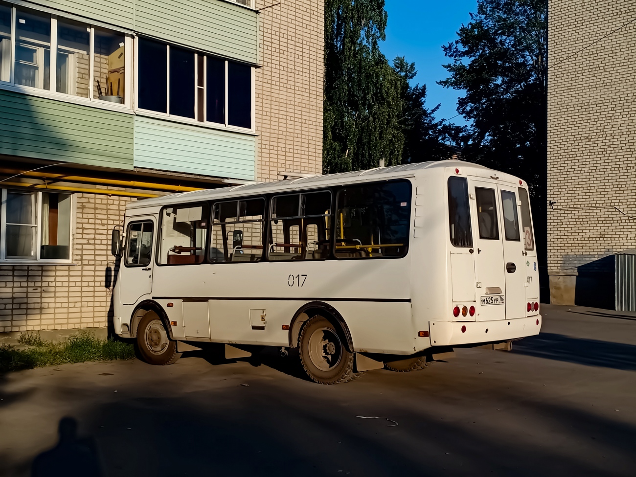 Ярославская область, Автоуслуги-120222-15 (ПАЗ-3205) № М 625 УР 76