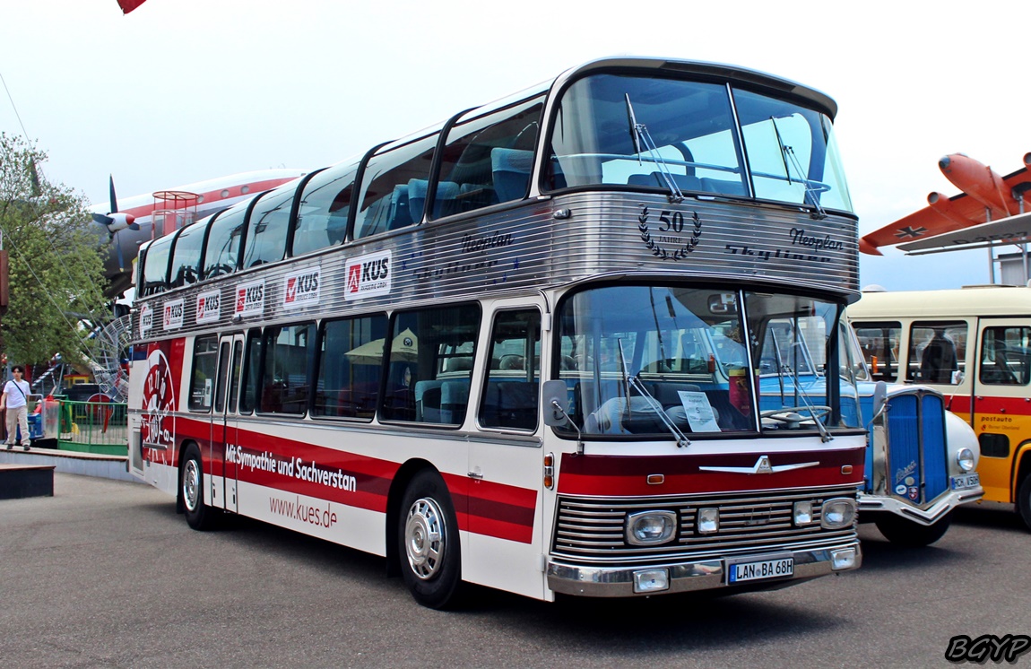 Bavaria, Neoplan (old numbering) # LAN-BA 68H