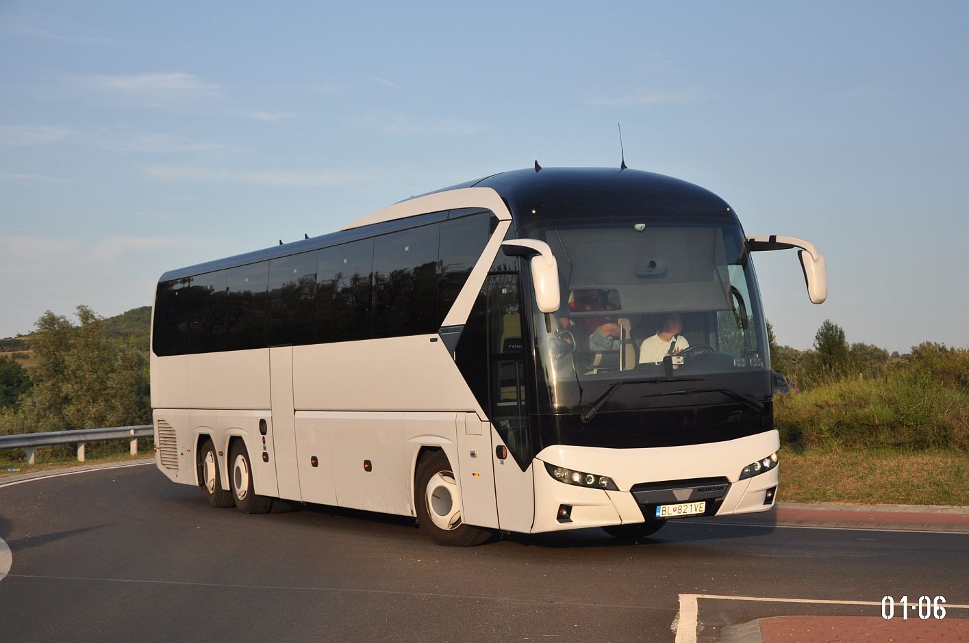 Словакия, Neoplan P22 N2216/3SHDL Tourliner L № BL-821VE