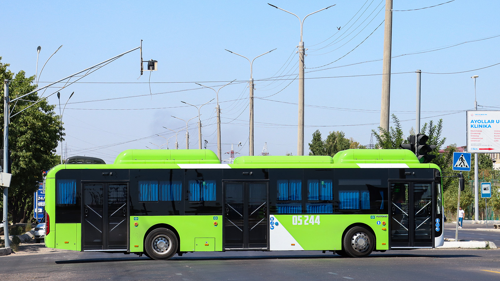 Узбекистан, Yutong ZK6126HG № 05244