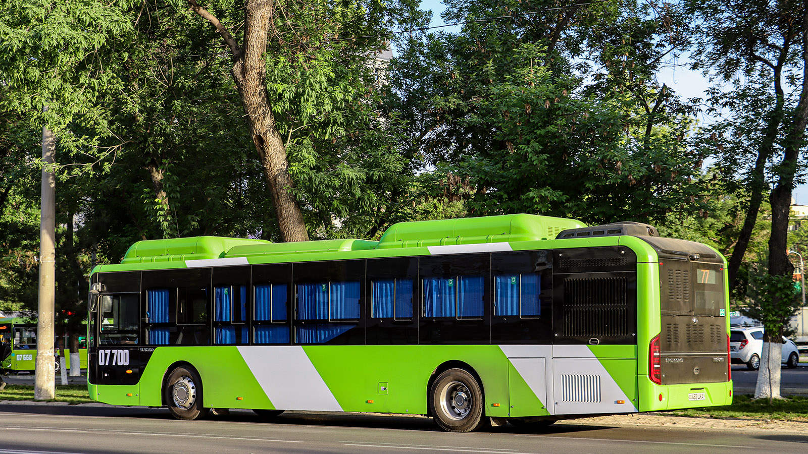 Узбекистан, Yutong ZK6126HG № 07700