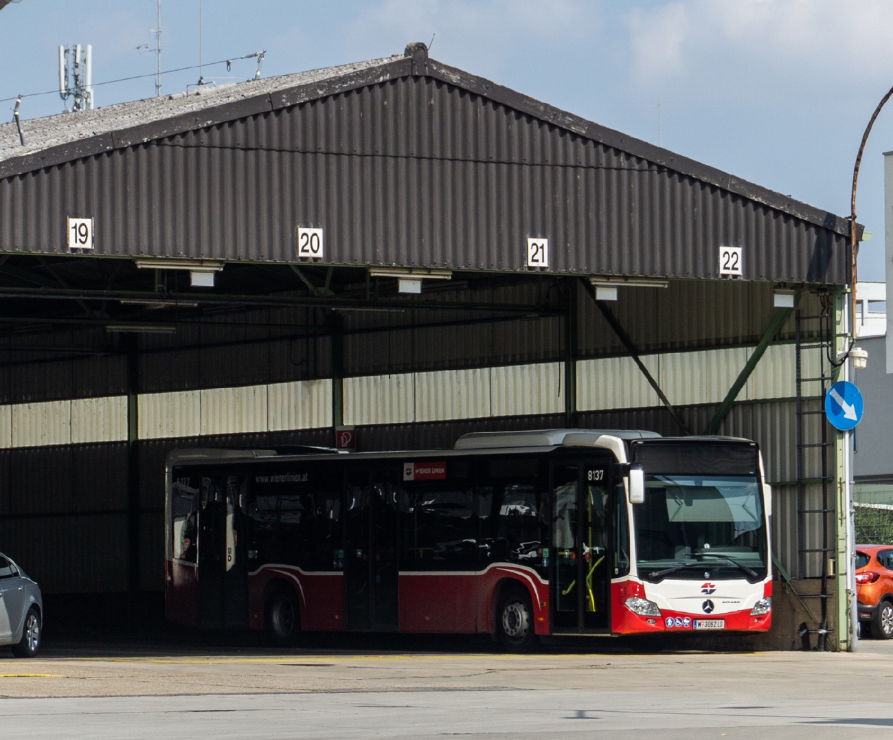 Австрия, Mercedes-Benz Citaro C2 № 8137