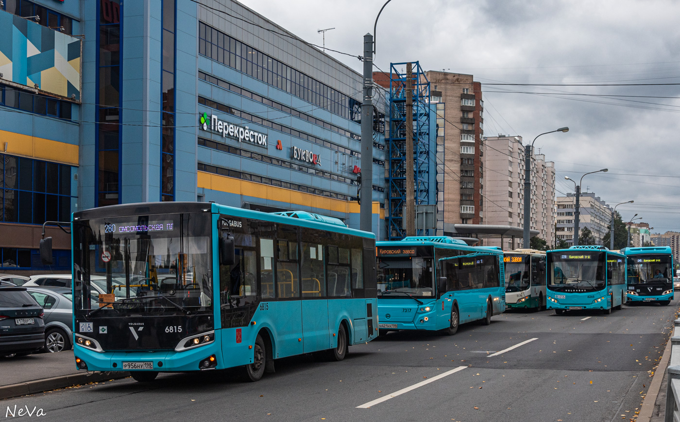 Санкт-Петербург, Volgabus-4298.G4 (LNG) № 6815; Санкт-Петербург, Volgabus-5270.G4 (LNG) № 6265